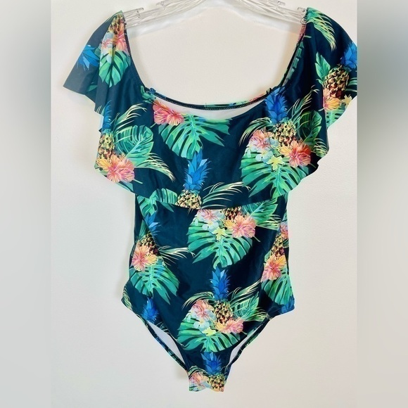 Floral OFF SHOULDER swimsuit - Picture 4 of 7